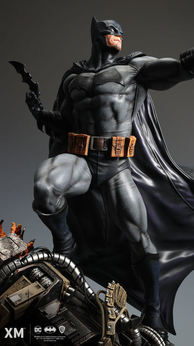 Batman Classic 1/4 Scale Statue