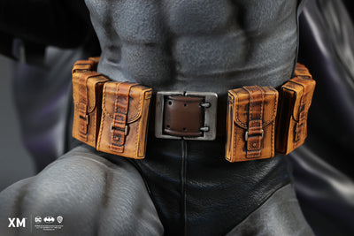 Batman Classic 1/4 Scale Statue