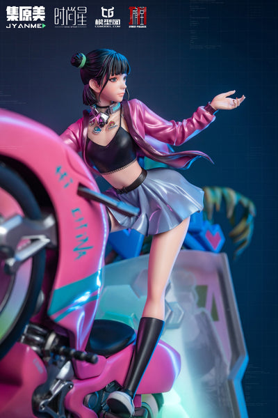 Locomotive Virtual Idol Jyanme Statue