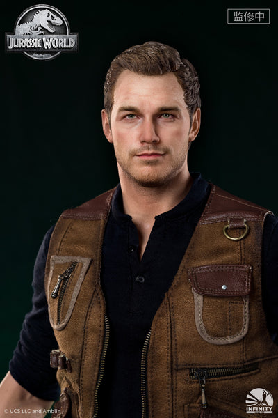 Jurassic World Fallen Kingdom - Owen and Blue 1/4 Scale Statue