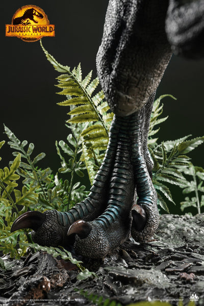 Jurassic World Dominion - Beta Life-Size Statue