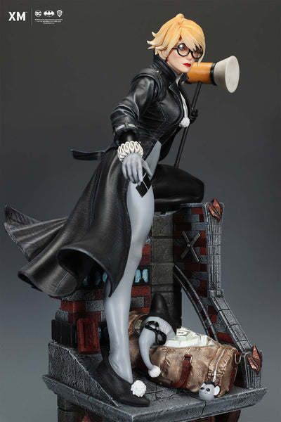 Batman White Knight - Harley Quinn (Stealth) 1/4 Scale Statue