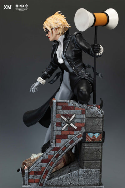 Batman White Knight - Harley Quinn (Stealth) 1/4 Scale Statue