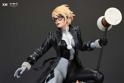 Batman White Knight - Harley Quinn (Stealth) 1/4 Scale Statue