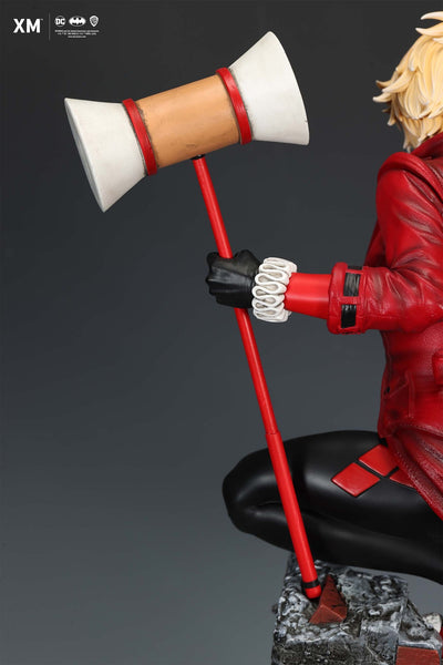 Batman White Knight - Harley Quinn (Regular) 1/4 Scale Statue