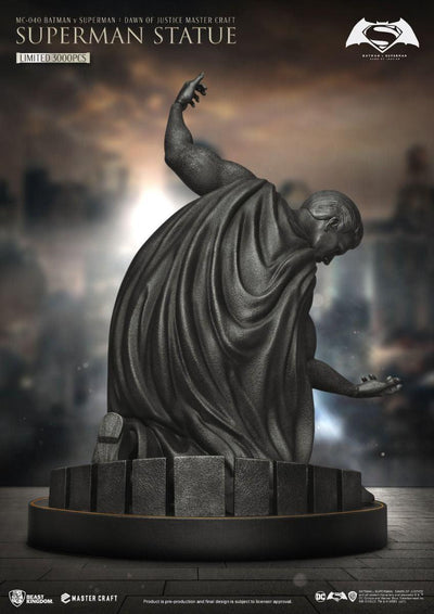 Batman v Superman: Dawn Of Justice Statue