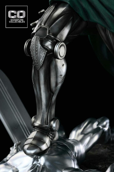 CO Signature V001 1/4 Scale Premium Statue