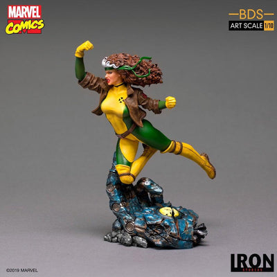 Marvel Comics Rogue Vs Sentinel Statue