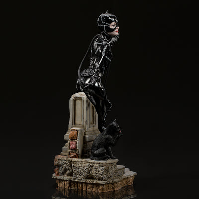 Batman Returns Catwoman Art Scale Statue