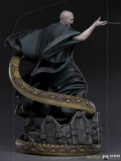 Voldemort and Nagini - Harry Potter - Legacy Replica 1/4