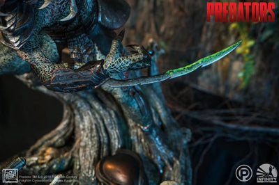 Berserker Predator 1/4 Scale Statue