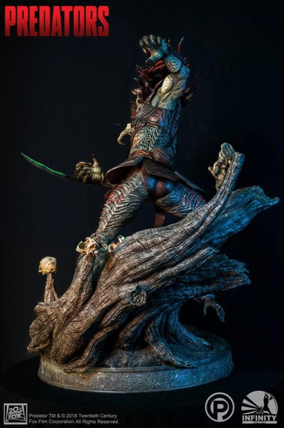 Berserker Predator 1/4 Scale Statue