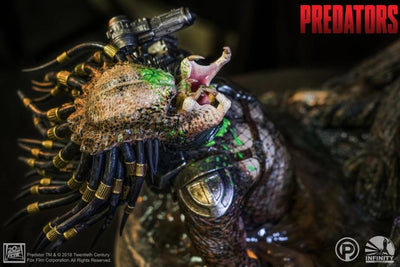 Berserker Predator 1/4 Scale Statue