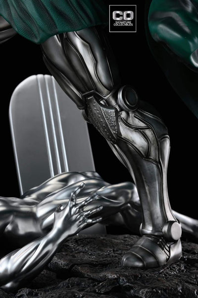 CO Signature V001 1/4 Scale Premium Statue