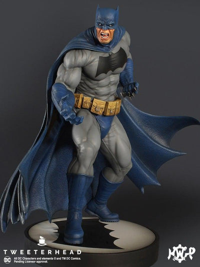 Dark Knight EXCLUSIVE 1/6 Scale Batman Maquette