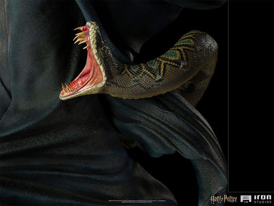 Voldemort and Nagini - Harry Potter - Legacy Replica 1/4