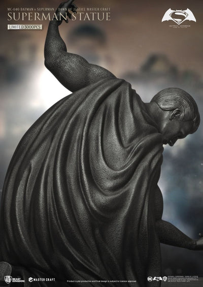 Batman v Superman: Dawn Of Justice Statue