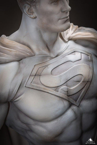 Superman Museum Line 1/4 Scale Statue