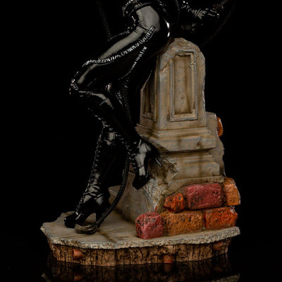 Batman Returns Catwoman Art Scale Statue
