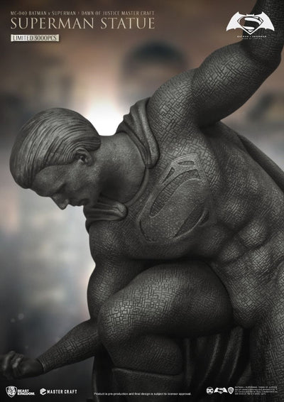 Batman v Superman: Dawn Of Justice Statue