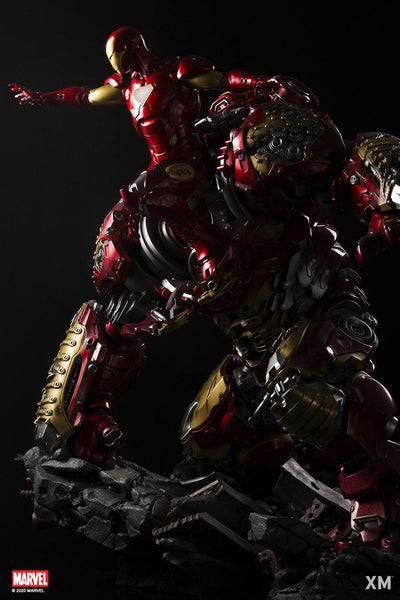 HULKBUSTER 1/4 Scale Statue Exclusive (DISPLAYED)