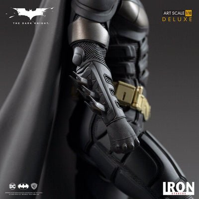 Batman Deluxe Statue - The Dark Knight