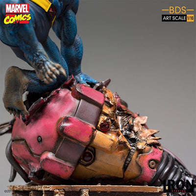Battle Diorama Series Beast Vs Sentinel Statue