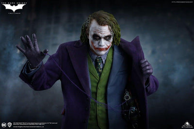 The Dark Knight: Joker STANDARD 1/4 Scale Statue