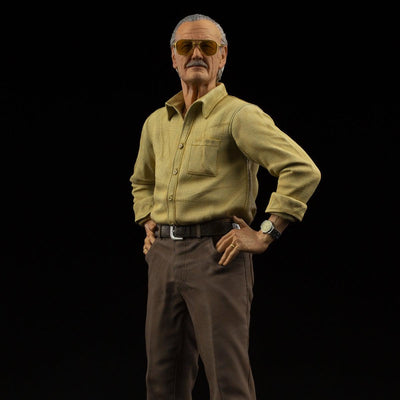 Stan Lee Legacy Replica 1/4 Scale Statue