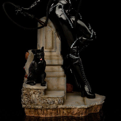 Batman Returns Catwoman Art Scale Statue