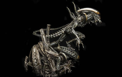 Alien Warrior 1/3 Scale Statue