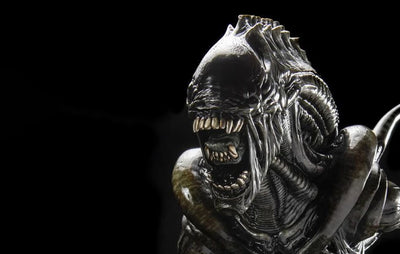 Alien Warrior 1/3 Scale Statue