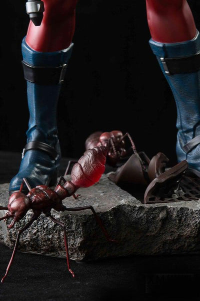 ANT-MAN 1/4 Scale Statue (Comics Version)