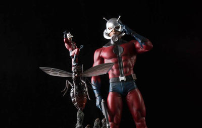 ANT-MAN 1/4 Scale Statue (Comics Version)