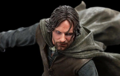 Aragorn At Amon Hen 1/6 Scale Statue