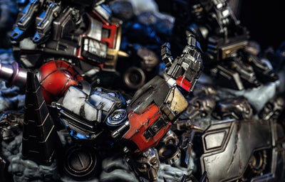 Transformers - Tarn Statue