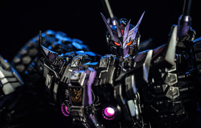 Transformers - Tarn Statue
