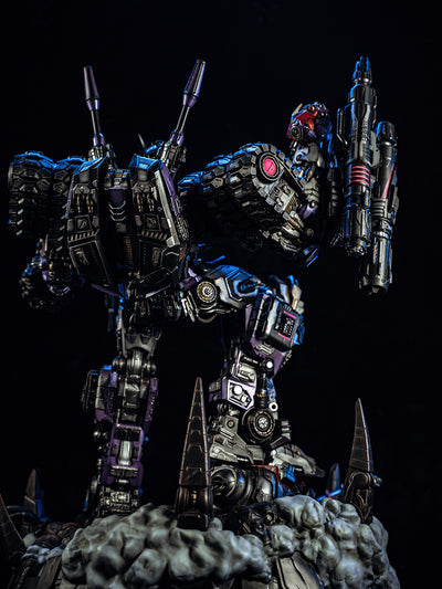 Transformers - Tarn Statue