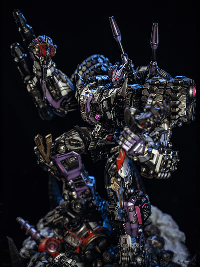 Transformers - Tarn Statue