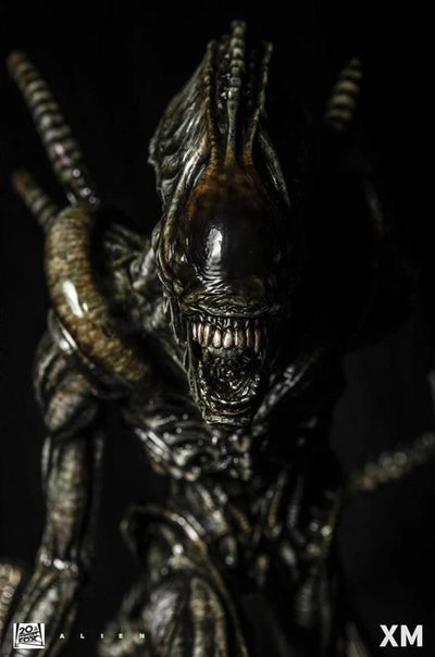 Alien Warrior 1/3 Scale Statue