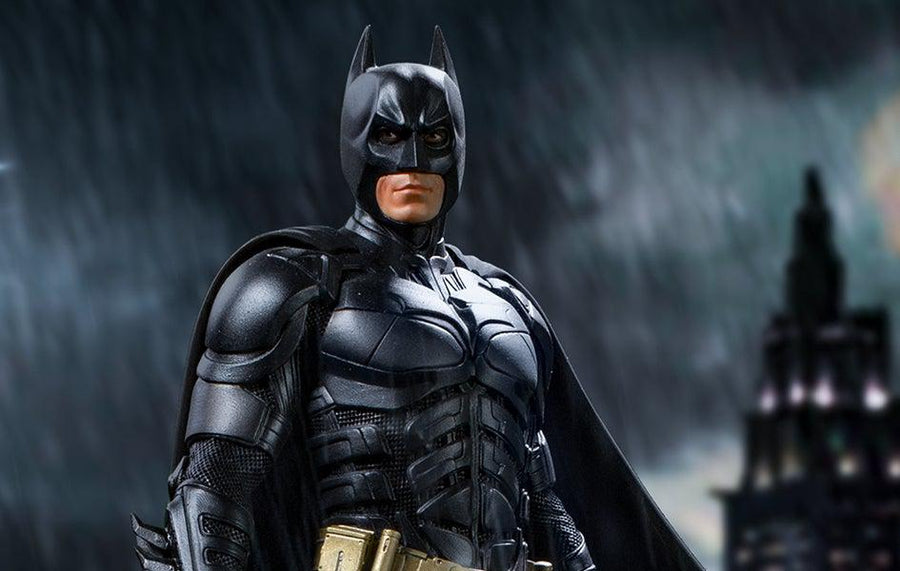 Batman Deluxe Statue - The Dark Knight