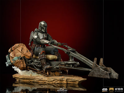 The Mandalorian on Speeder Bike Deluxe Art Scale 1/10