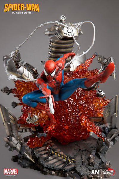 Spider-Man (VERSION A) Light Up Statue