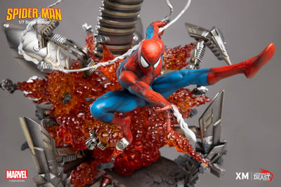 Spider-Man (VERSION A) Light Up Statue