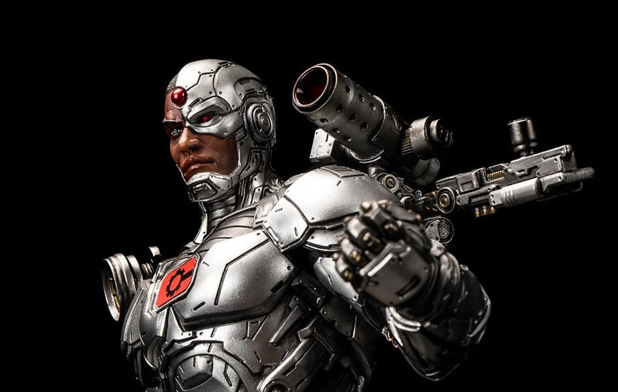 Cyborg Rebirth 1/6 Scale Statue DC COMICS