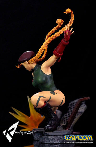 Femmes Fatales – Cammy White Statue