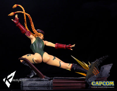Femmes Fatales – Cammy White Statue