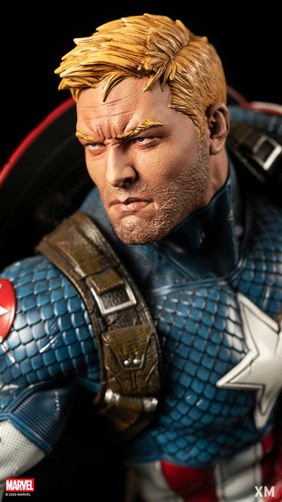 Ultimate Captain America Version B Statue
