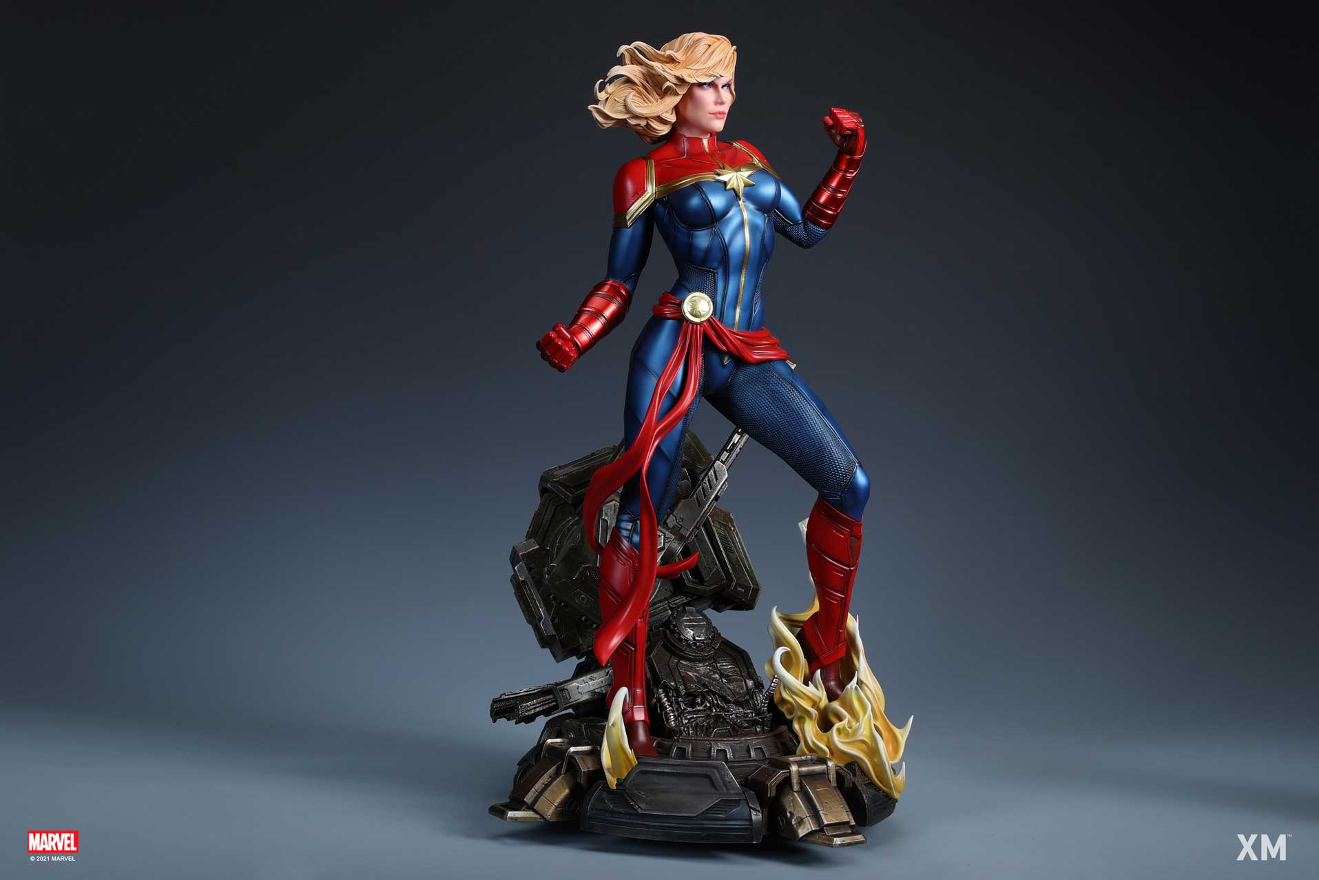 Captain Marvel 1/4 Scale Premium Statue - Spec Fiction Shop