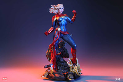 Captain Marvel 1/4 Scale Premium Statue
